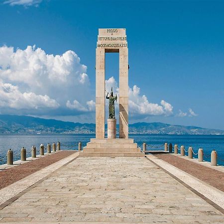 Xenia Luxury Rooms Reggio Calabria Exterior foto